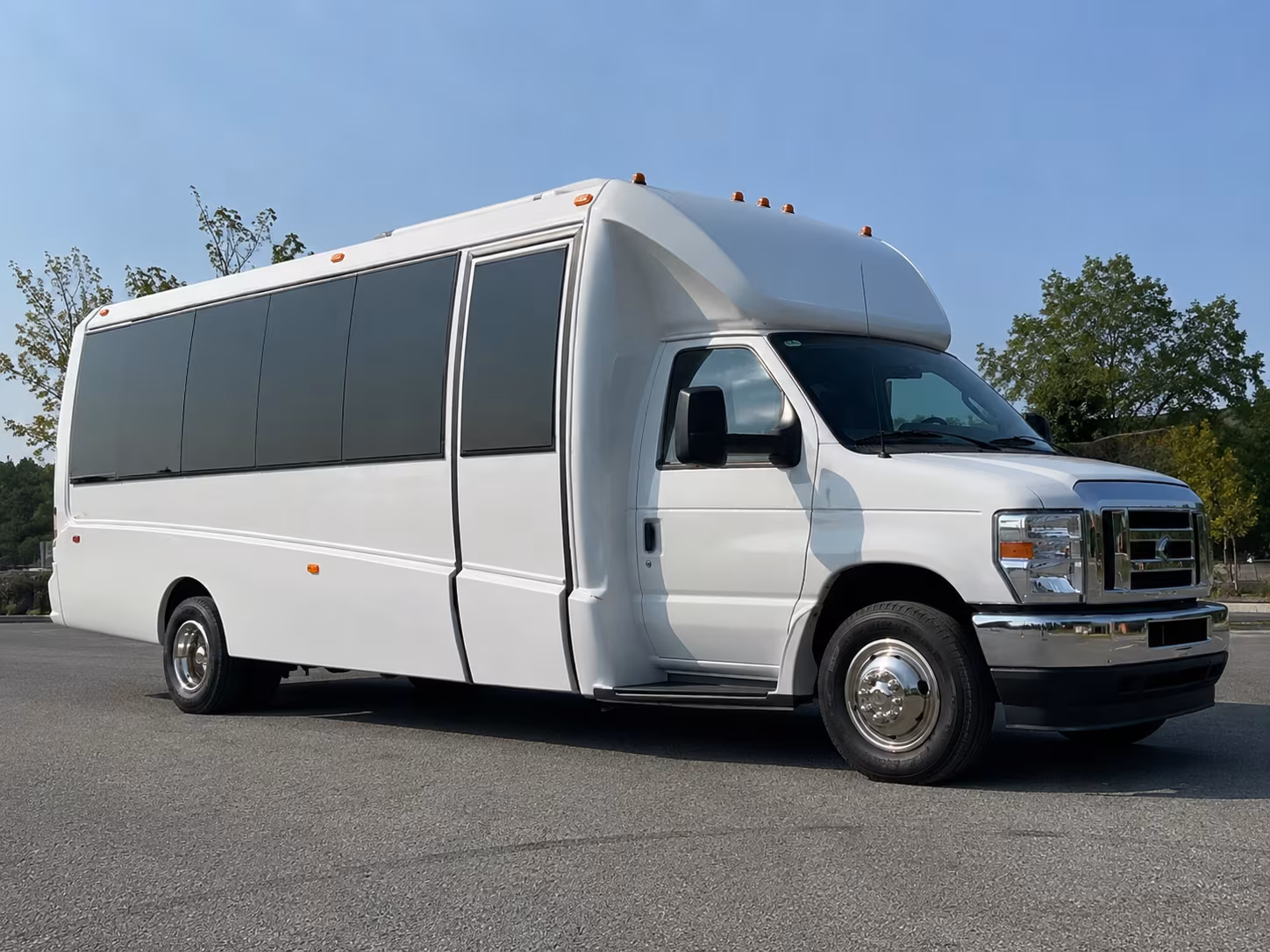 jurupa valley concert party bus rental